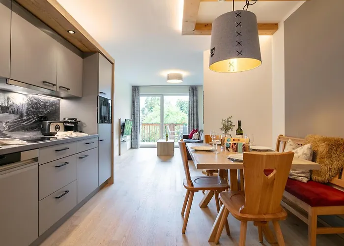 Apart33 2-11 Apartment *